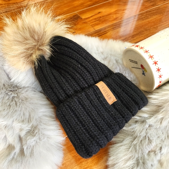 FURTALK Black Knit Pom Cap - (NWOT) - Picture 5 of 5